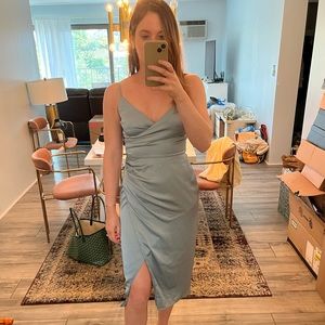 Blue Abercrombie wedding guest dress!